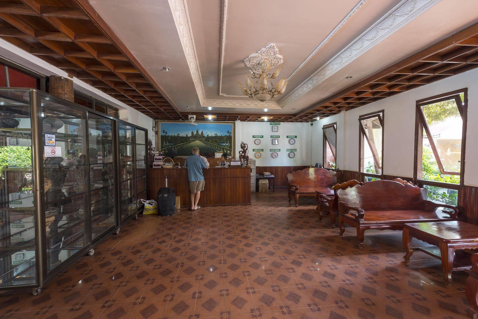 Neak Pean Hotel - Wooden House Сиемрип Экстерьер фото